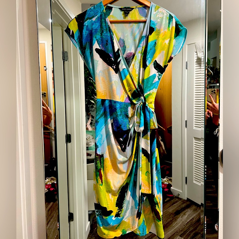 Beautiful Maggy London dress size 6